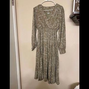 SOLD 2/26/24 Floral Pleated Dress